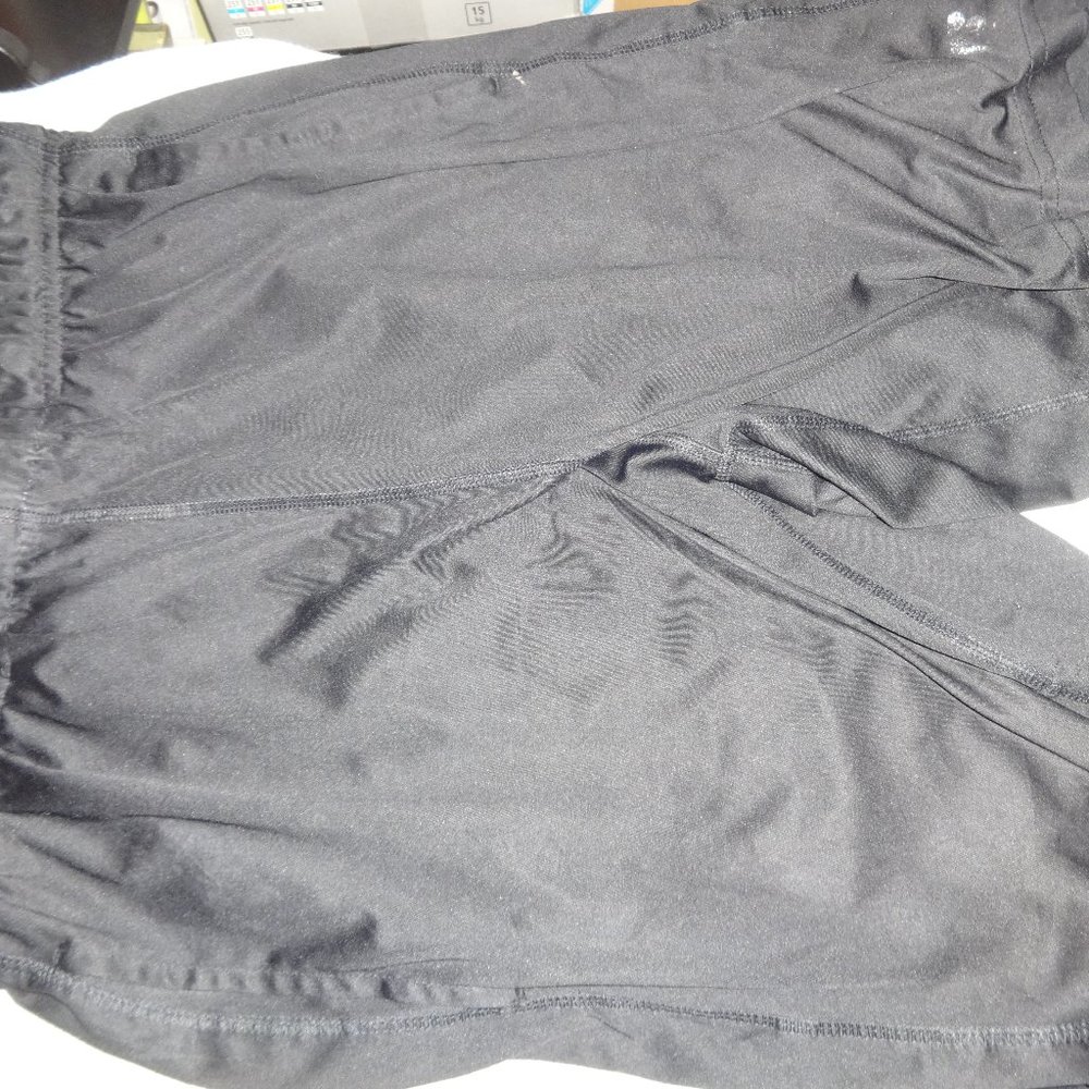 MEN'S BLACK RUSSELL ATHLETIC SHORTS SIZE SMALL